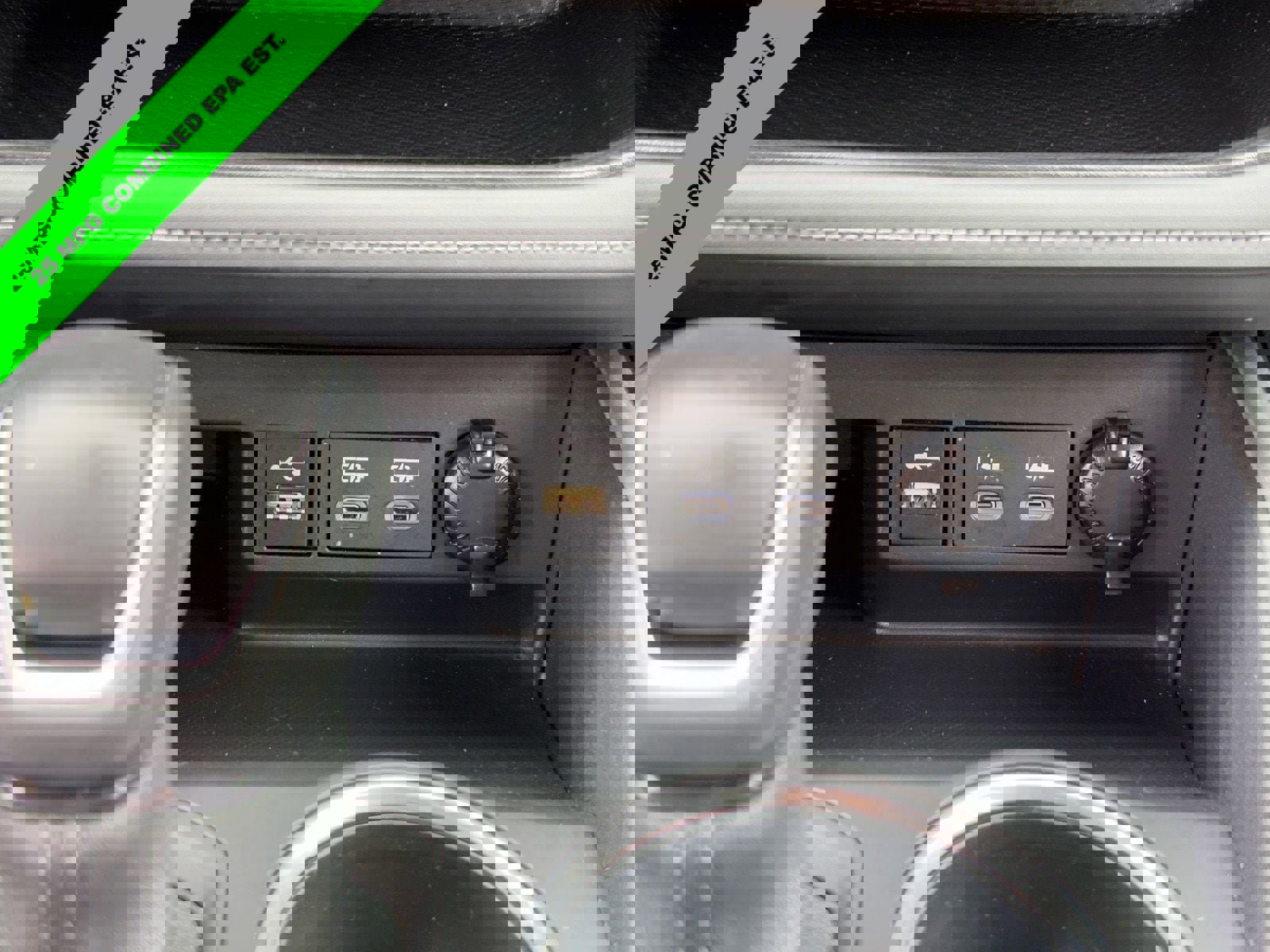 Used 2024 Toyota Highlander LE image 25