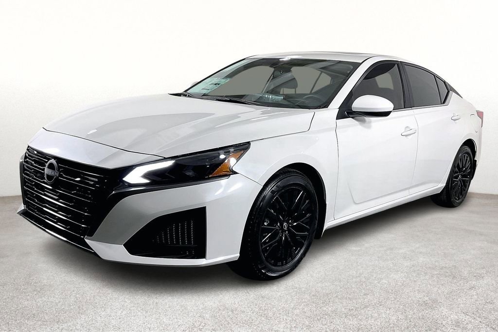 New 2026 Nissan Altima 2.5 SV w/ SV Special Edition Package image 5