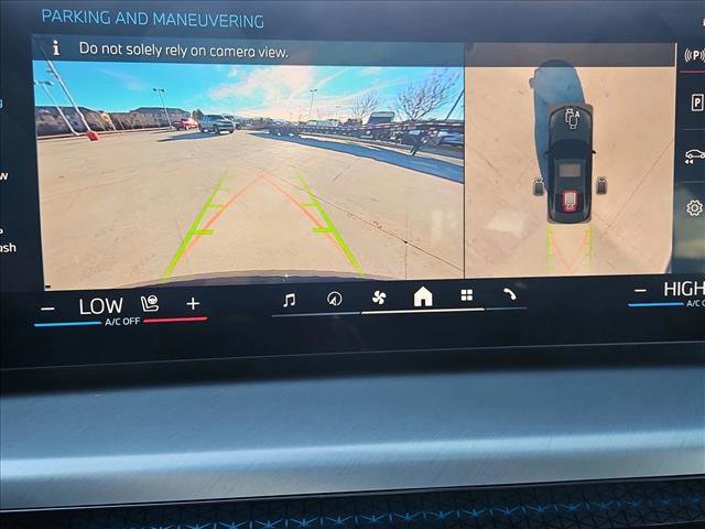 Used 2026 BMW 440i xDrive Coupe w/ Premium Package image 14