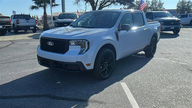 New 2025 Ford Maverick Lariat w/ Black Appearance Package image 7