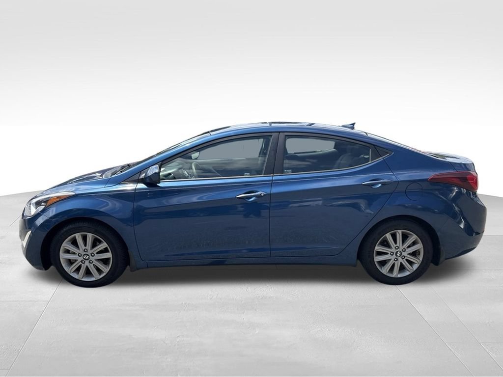 Used 2016 Hyundai Elantra SE w/ Option Group 02 FWD video 2