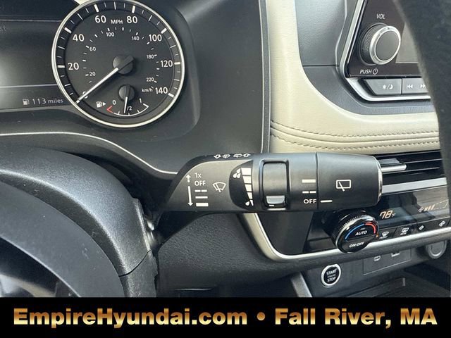 Used 2023 Nissan Rogue SV image 29