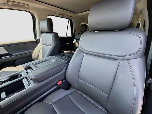 New 2026 Ford Expedition Max Active AWD/4WD image 18