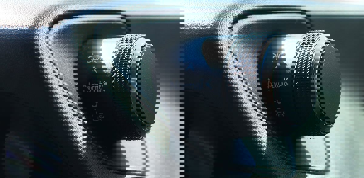 Used 2019 Lexus UX 200 F Sport w/ F Sport Premium Package image 45