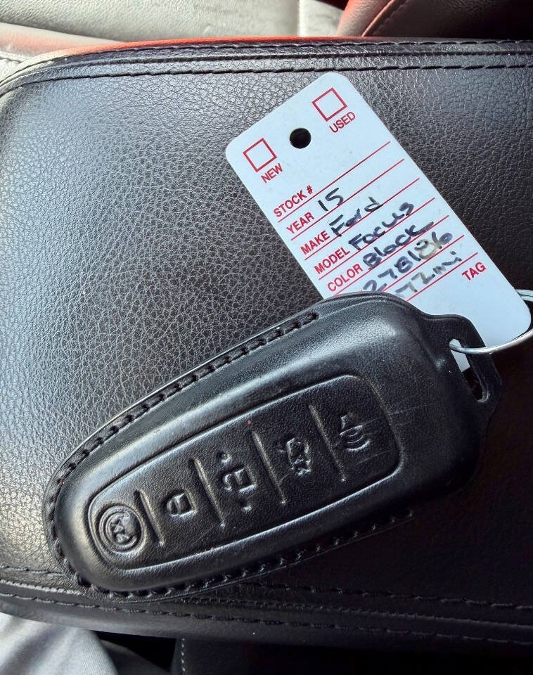 Used 2015 Ford Focus Titanium FWD image 52