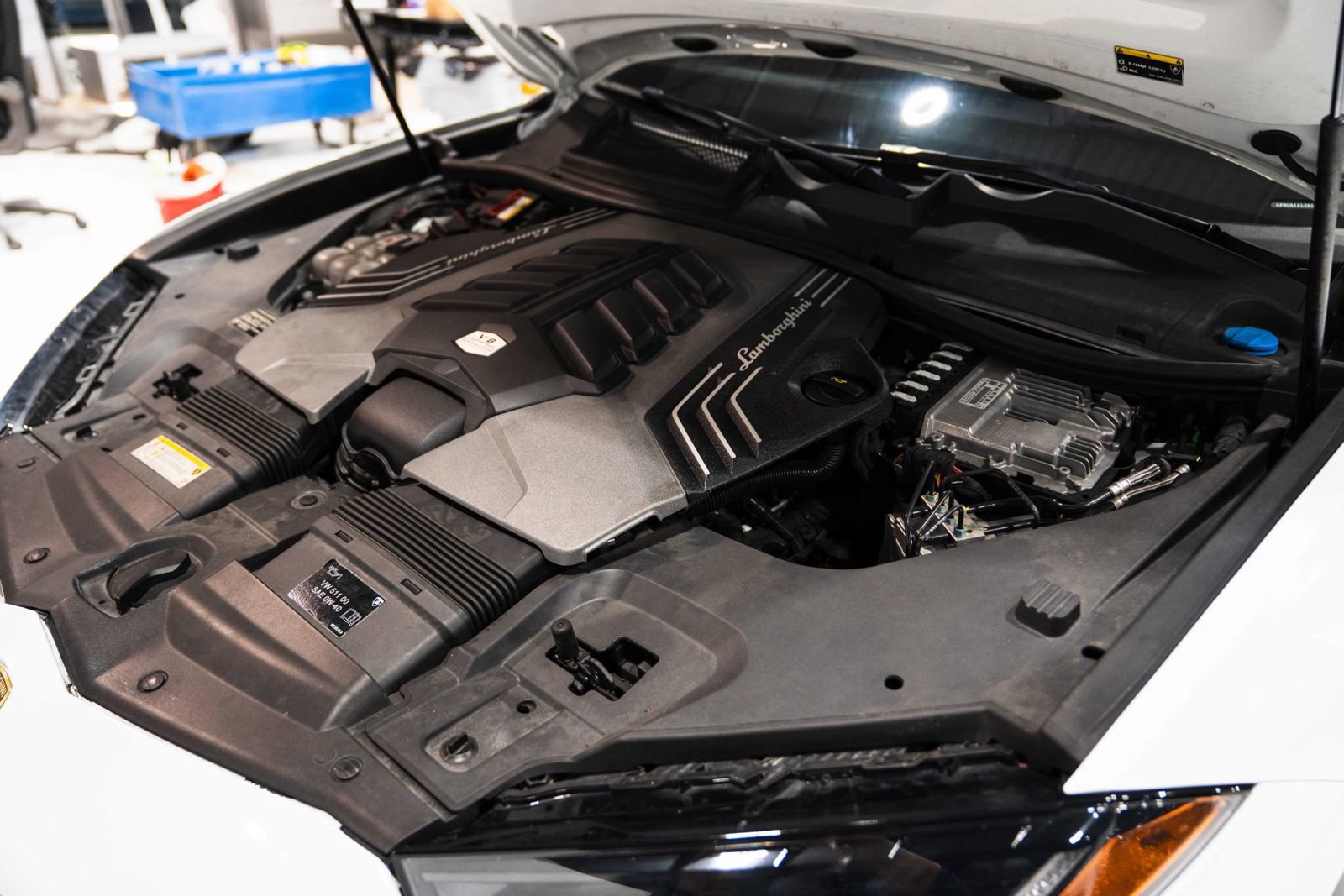 Used 2022 Lamborghini Urus AWD/4WD image 46