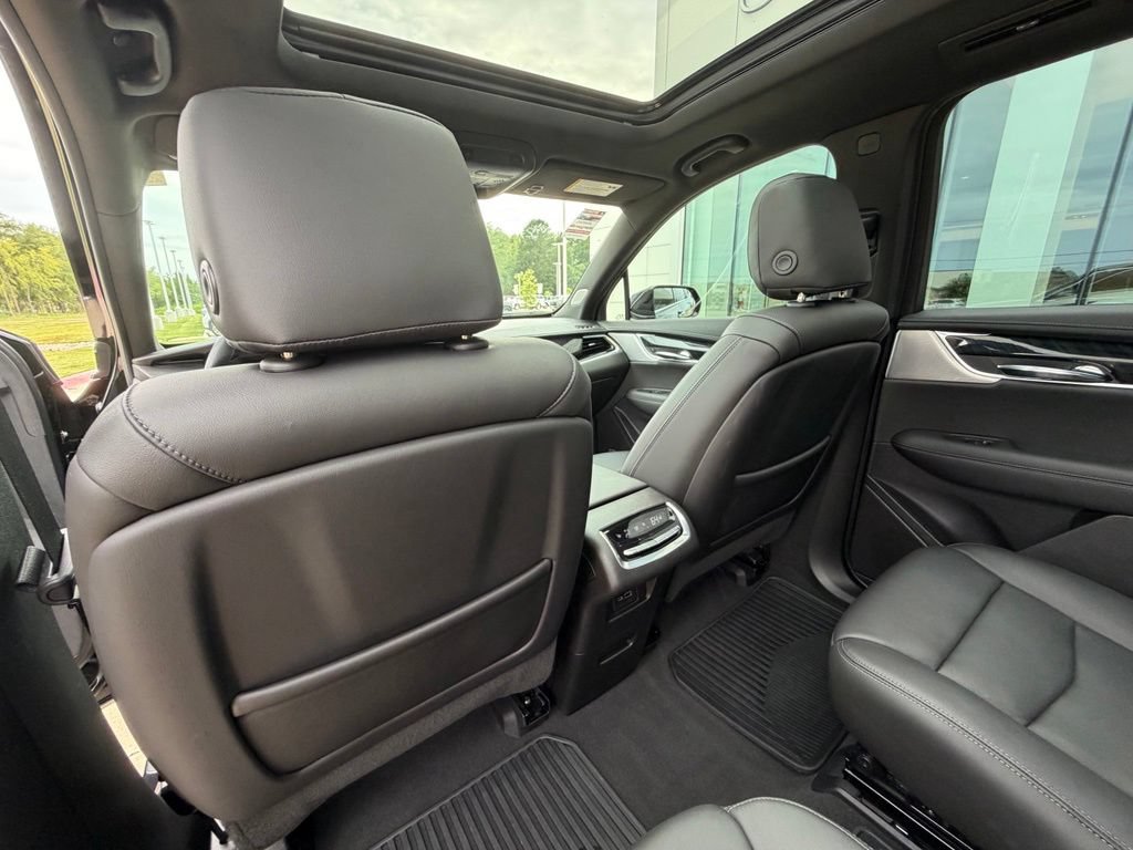 Used 2020 Cadillac XT6 Premium Luxury FWD image 23