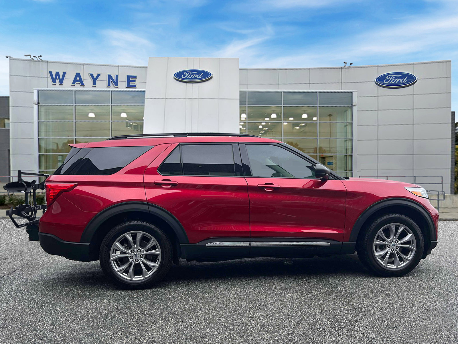 Certified 2023 Ford Explorer XLT w/ Equipment Group 202A image 7