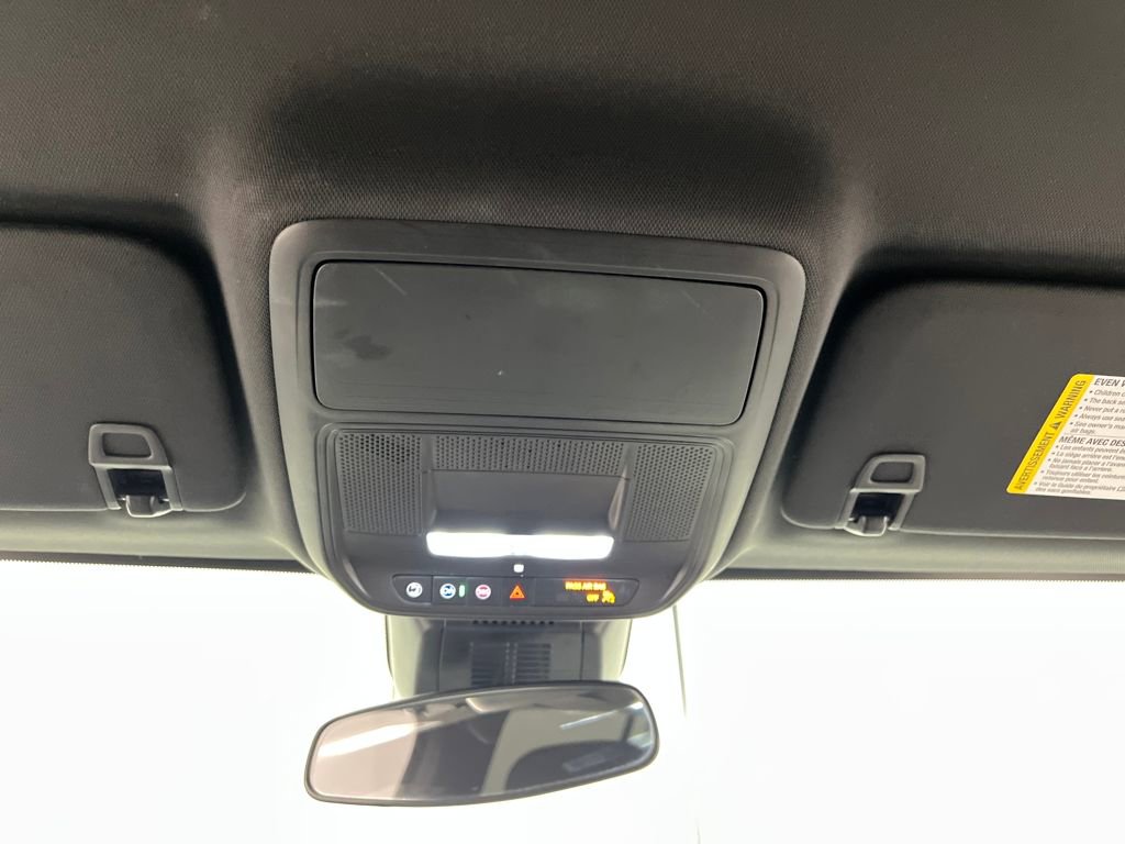 Used 2025 Chevrolet Equinox LT image 55