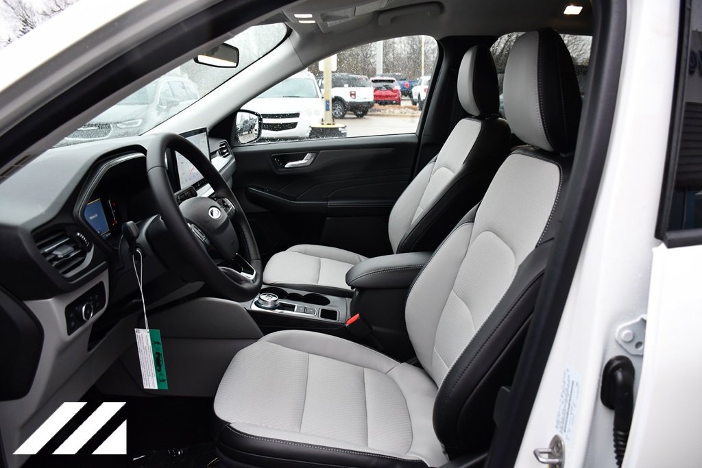 New 2024 Ford Escape Base image 9