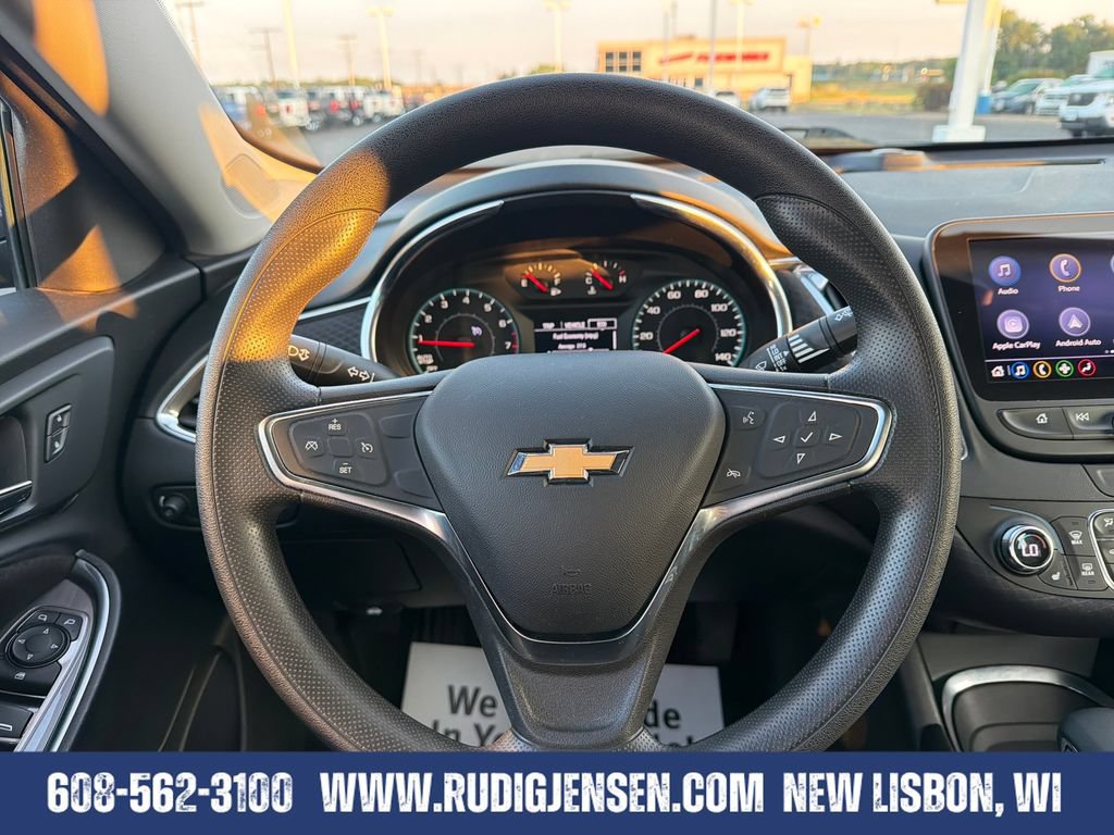 Used 2021 Chevrolet Malibu LT FWD image 14