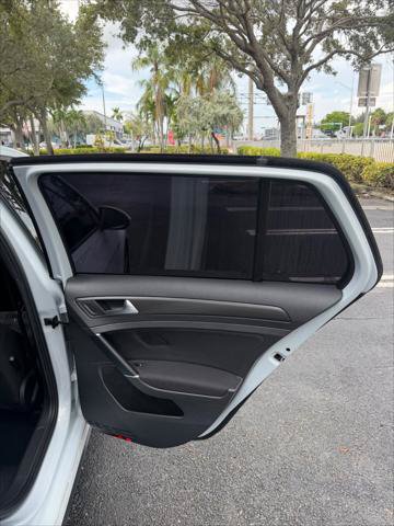 Used 2018 Volkswagen GTI SE FWD image 18