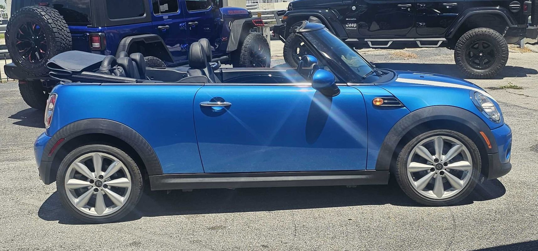Used 2012 MINI Cooper Convertible image 9