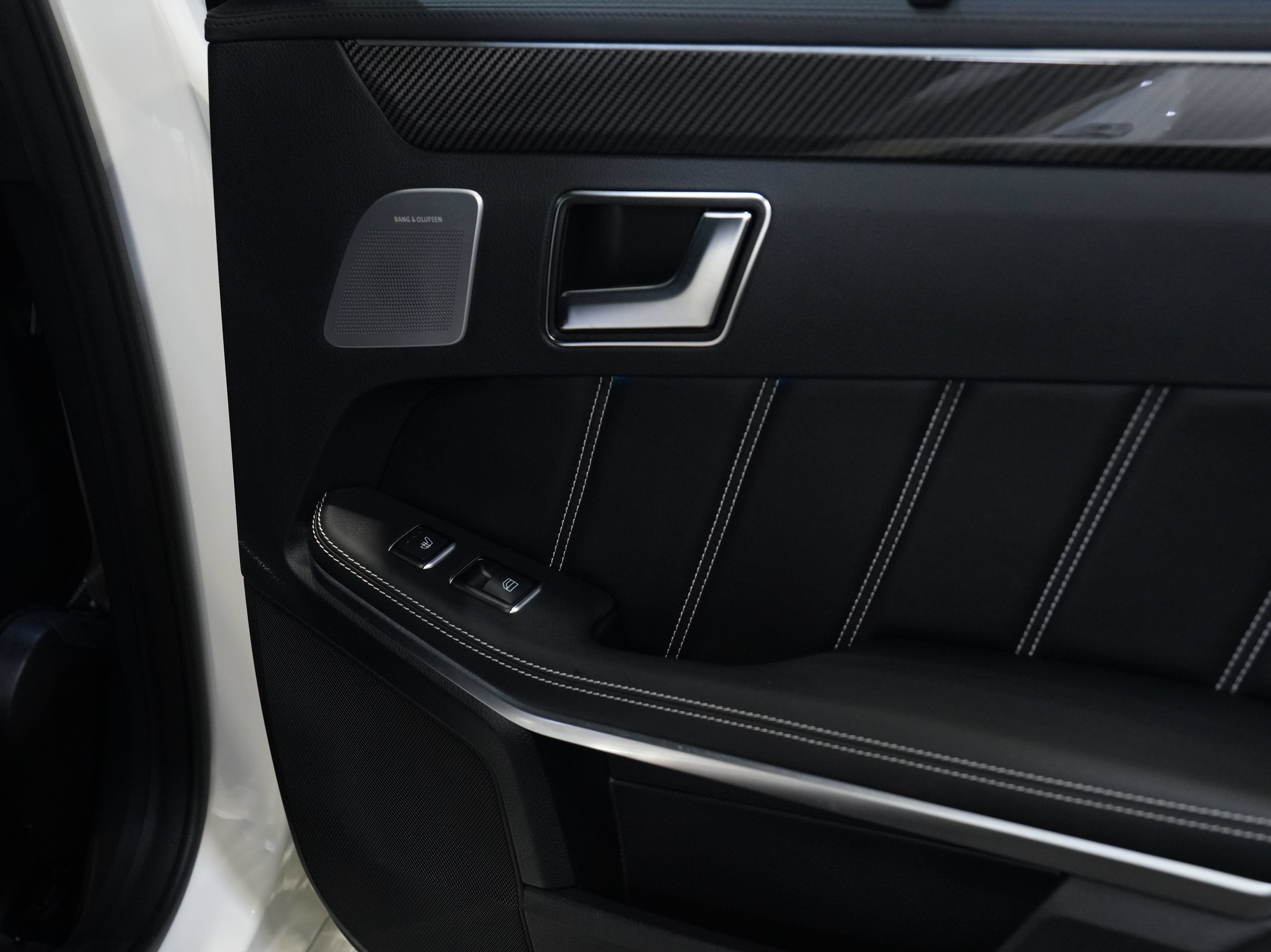 Used 2014 Mercedes-Benz E 63 AMG S-Model w/ Driver Assistance Package image 31