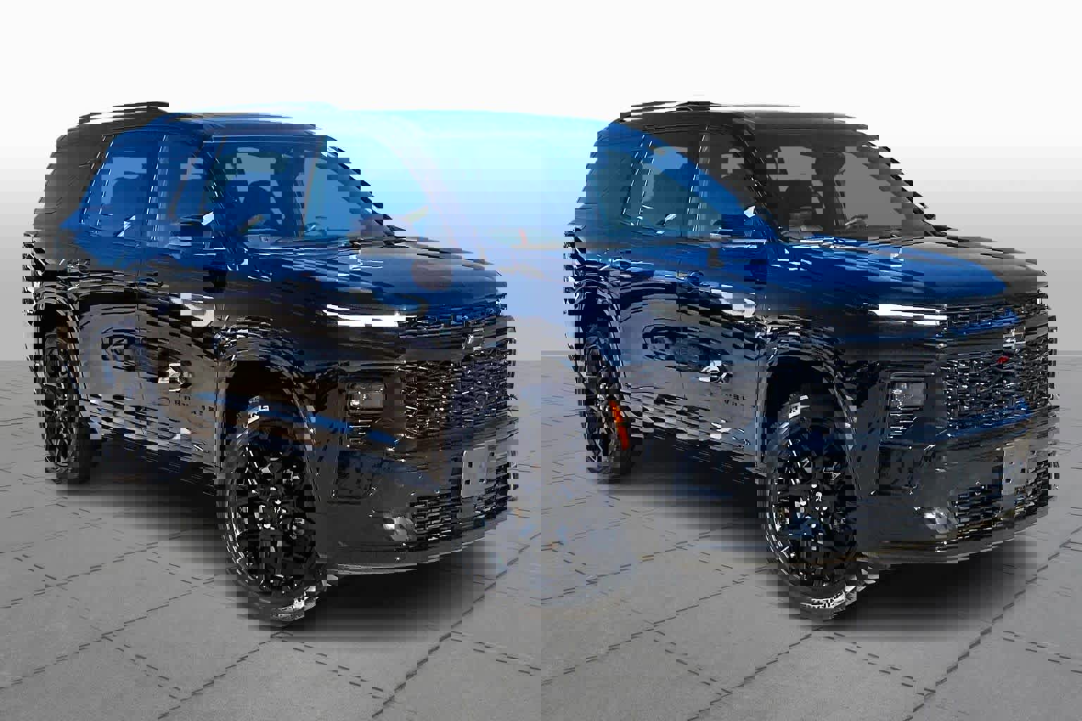 Used 2024 Chevrolet Traverse RS w/ LPO, Floor Liner Package image 3