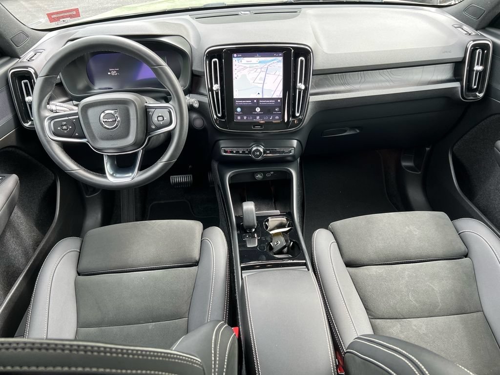 Certified 2023 Volvo XC40 Recharge Plus w/ Protection Package Premier AWD/4WD image 25