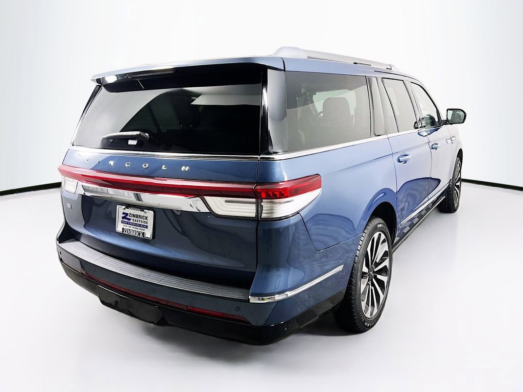 Used 2022 Lincoln Navigator L Reserve image 7