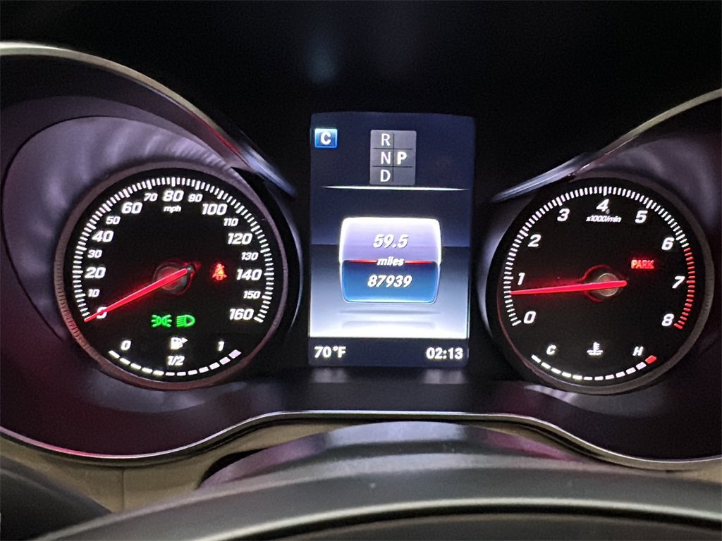 Used 2019 Mercedes-Benz GLC 300 4MATIC image 25