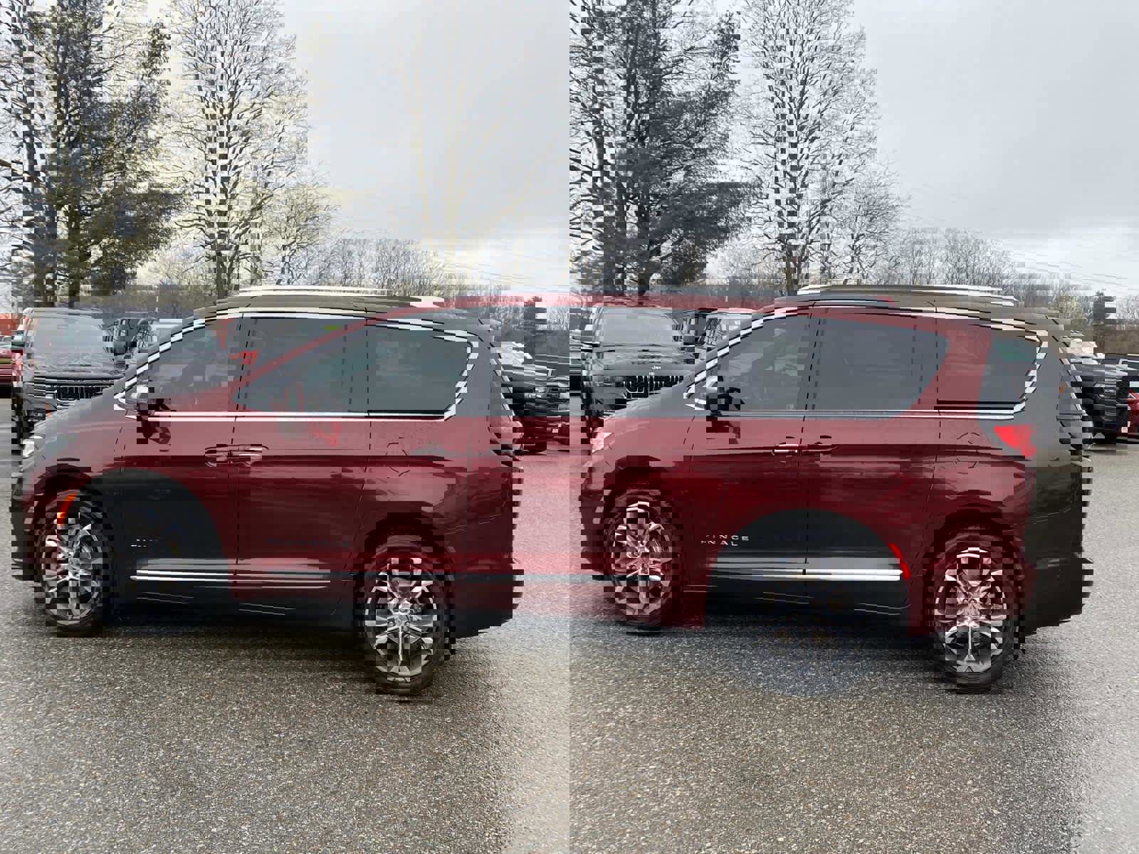 Certified 2022 Chrysler Pacifica Pinnacle image 9