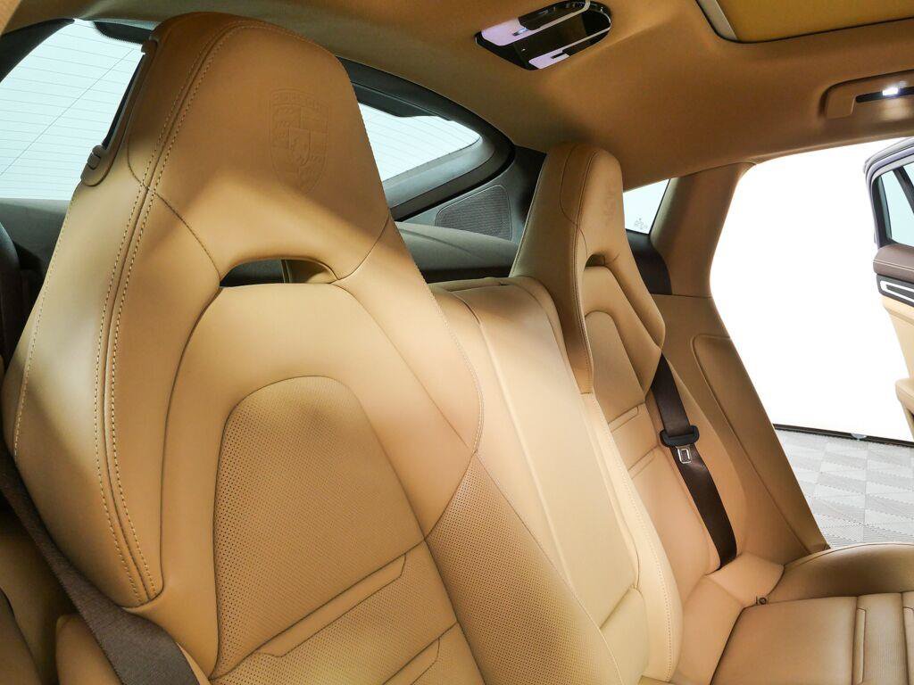 Certified 2023 Porsche Panamera 4 Platinum Edition AWD/4WD image 24