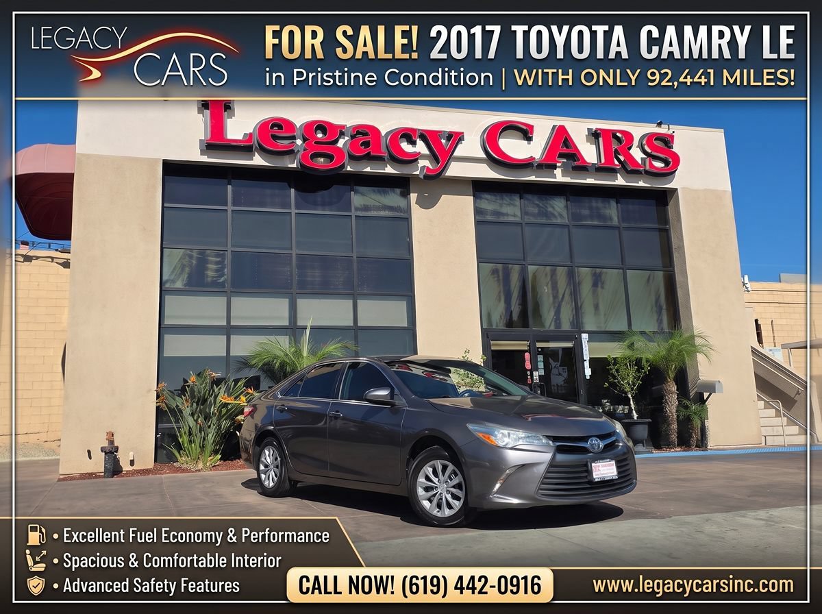 Used 2017 Toyota Camry LE FWD image 2