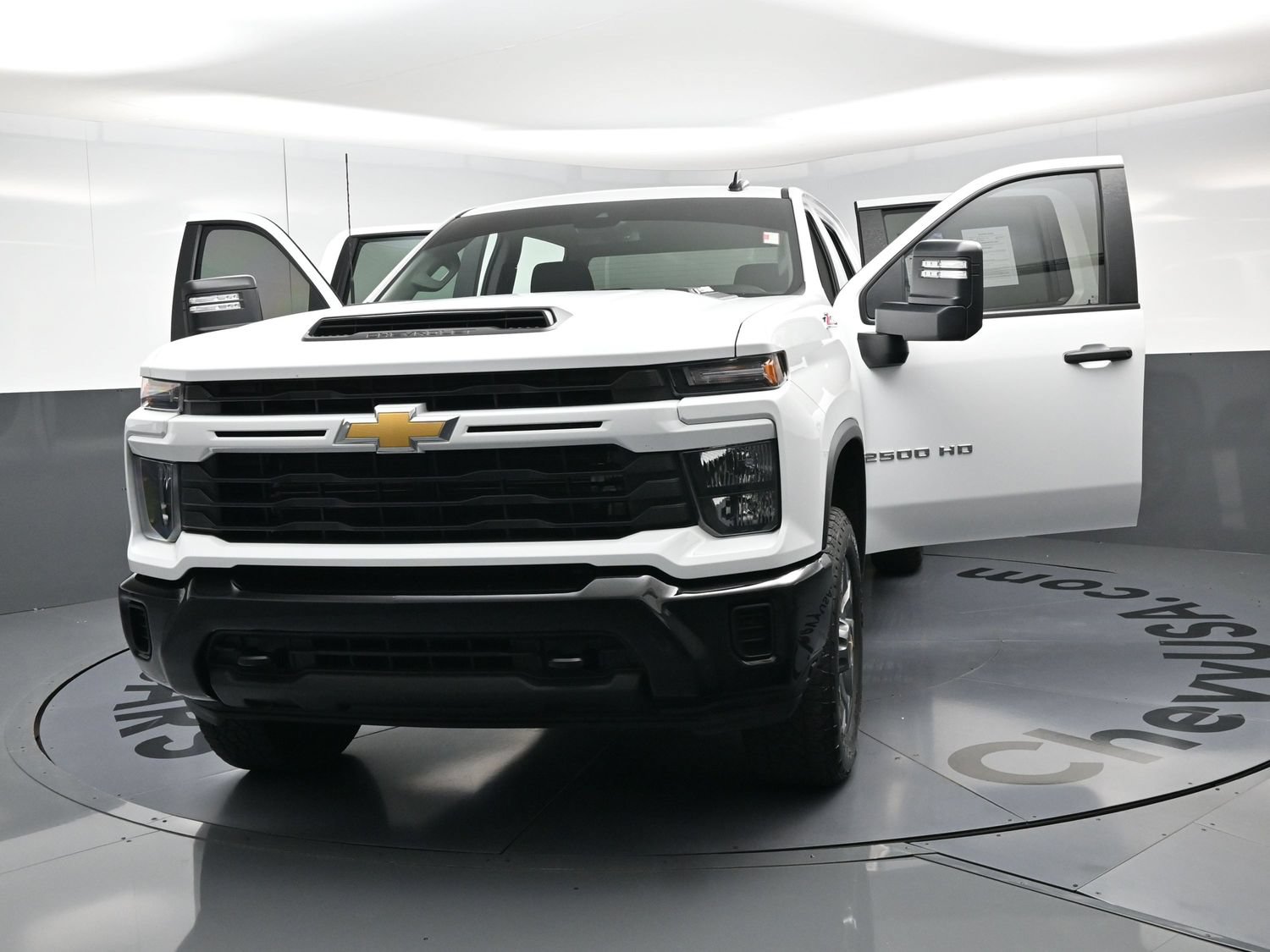 Used 2024 Chevrolet Silverado 2500 Custom w/ Custom Value Package AWD/4WD image 23