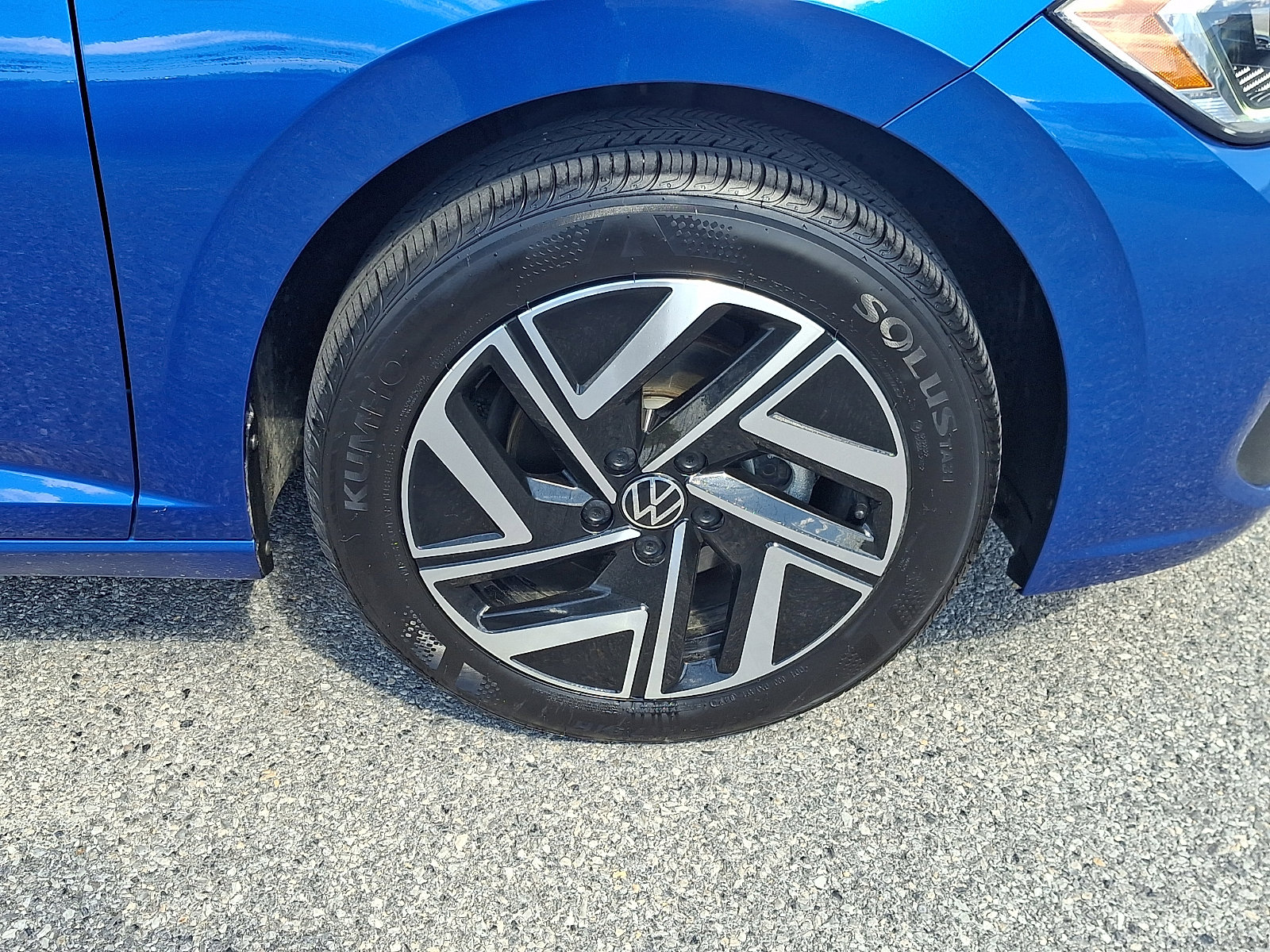 Used 2024 Volkswagen Jetta SEL FWD image 9