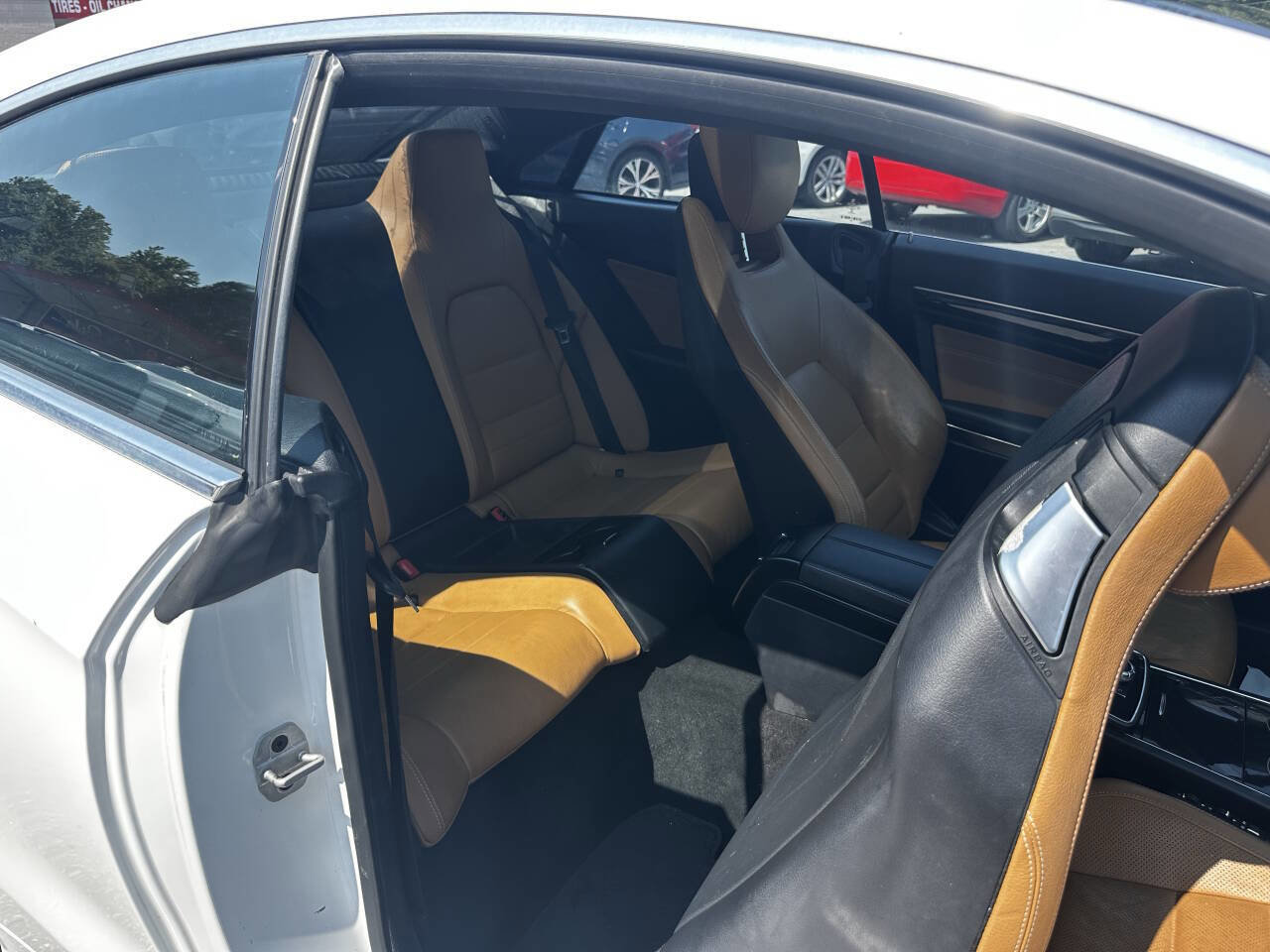Used 2016 Mercedes-Benz E 400 4MATIC Coupe image 17