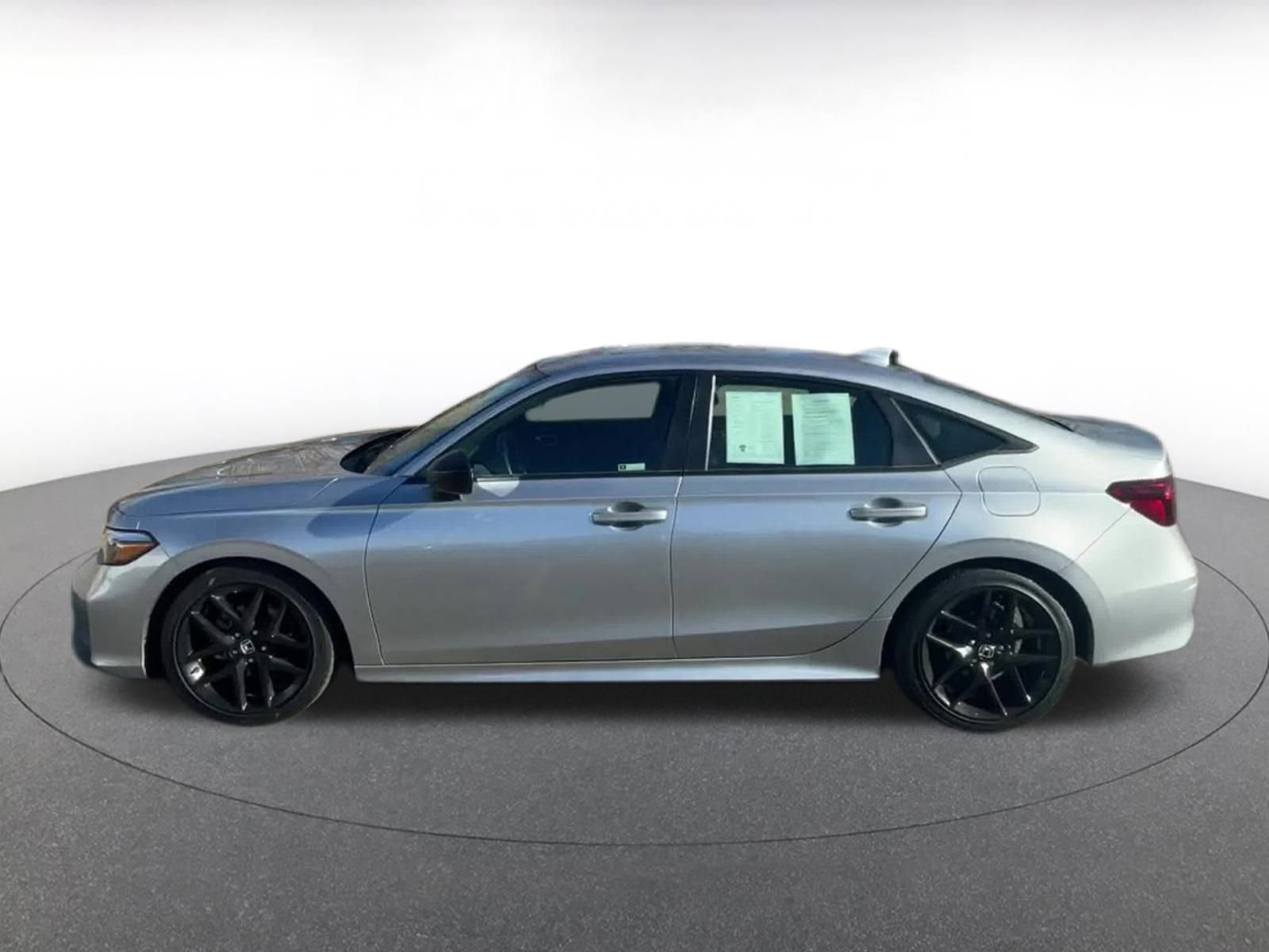 Used 2025 Honda Civic Sport image 8