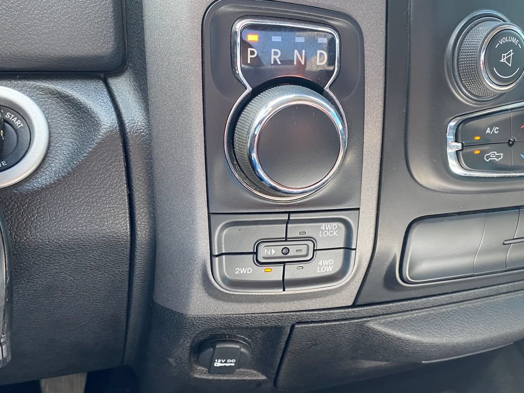 Used 2019 RAM 1500 Express w/ Wheel & Sound Group AWD/4WD image 28