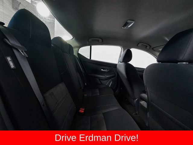 Used 2025 Nissan Sentra SR w/ Midnight Edition FWD image 27