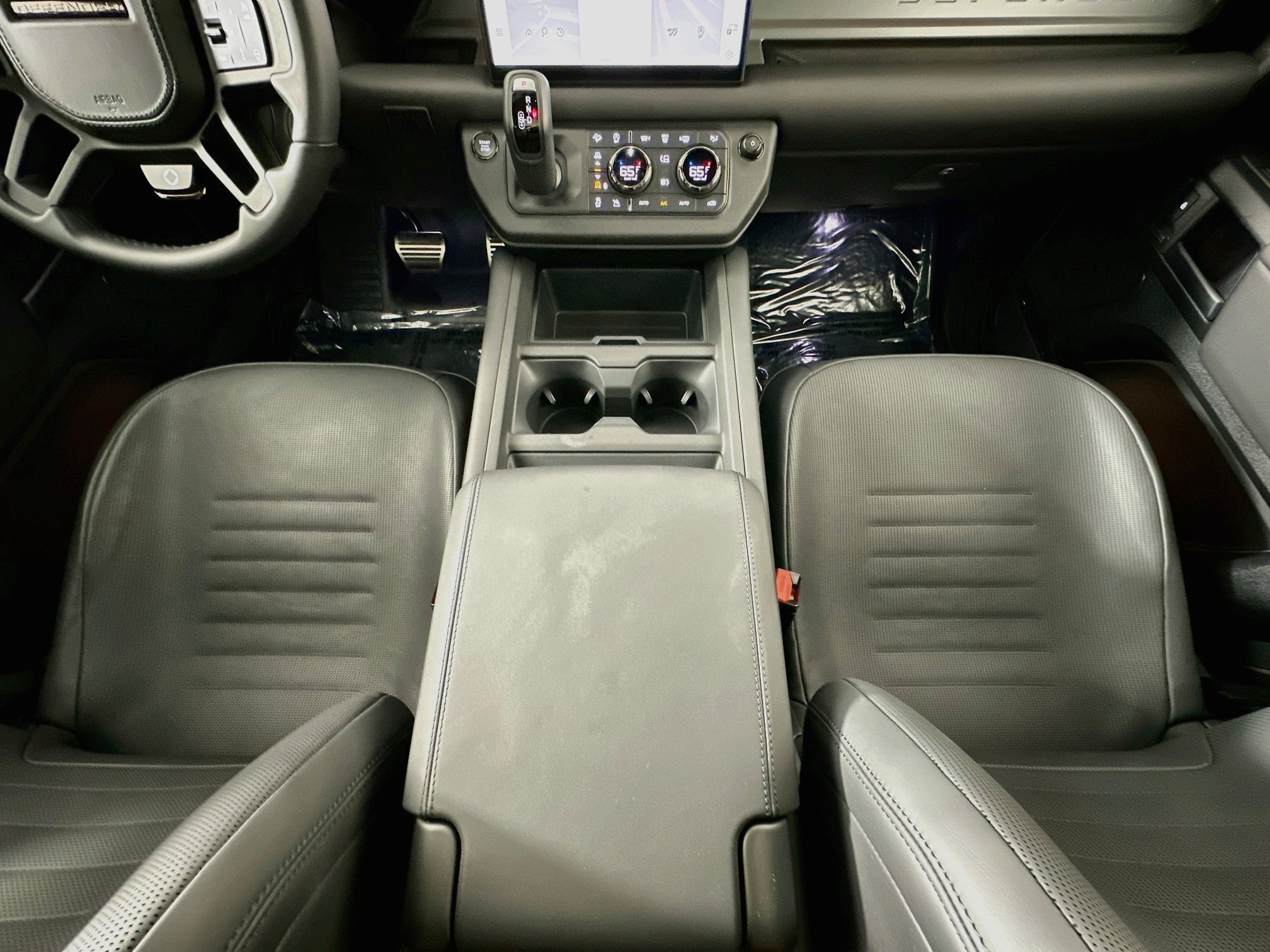 Certified 2025 Land Rover Defender 110 AWD/4WD image 23