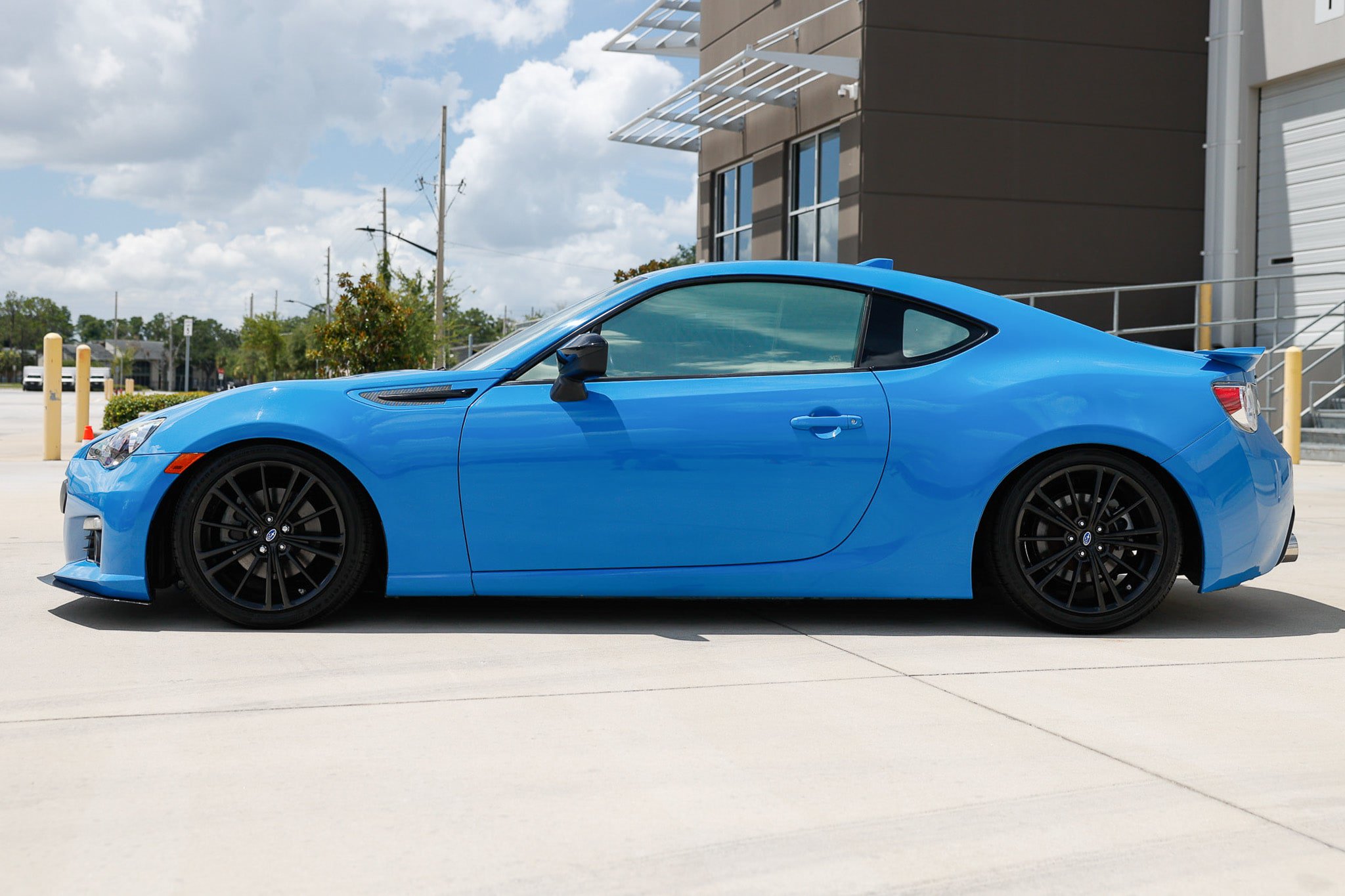 Used 2016 Subaru BRZ Series.HyperBlue RWD image 4
