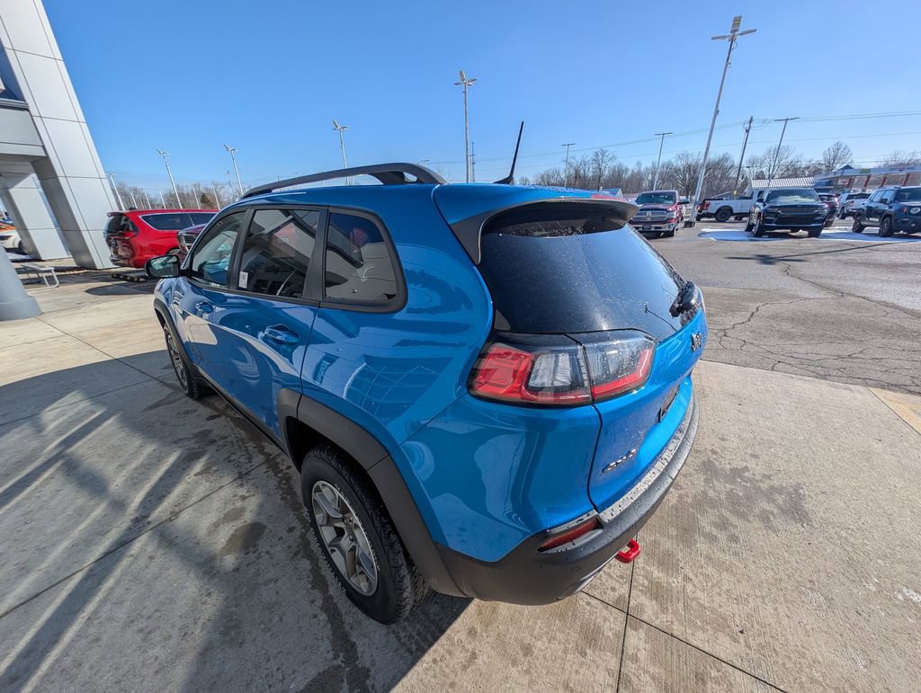 Used 2021 Jeep Cherokee Trailhawk image 6