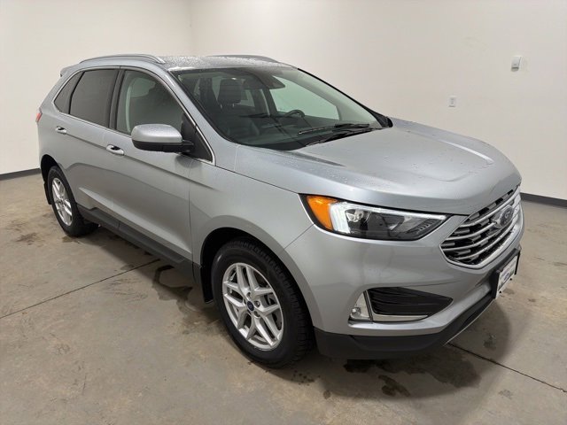 Used 2022 Ford Edge SEL w/ Convenience Package image 3