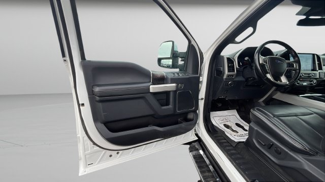 Certified 2022 Ford F350 Lariat w/ Chrome Package AWD/4WD image 9