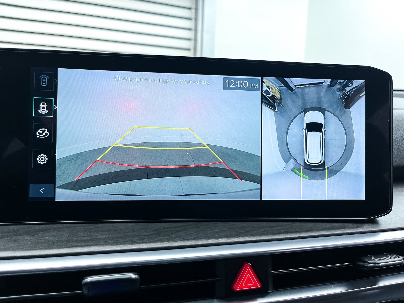 Used 2025 Kia Sorento SX Prestige image 9