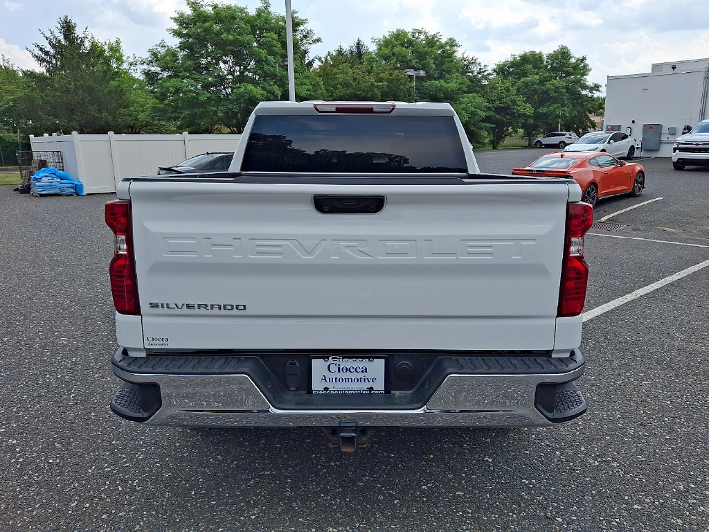 Used 2023 Chevrolet Silverado 1500 LT AWD/4WD image 5