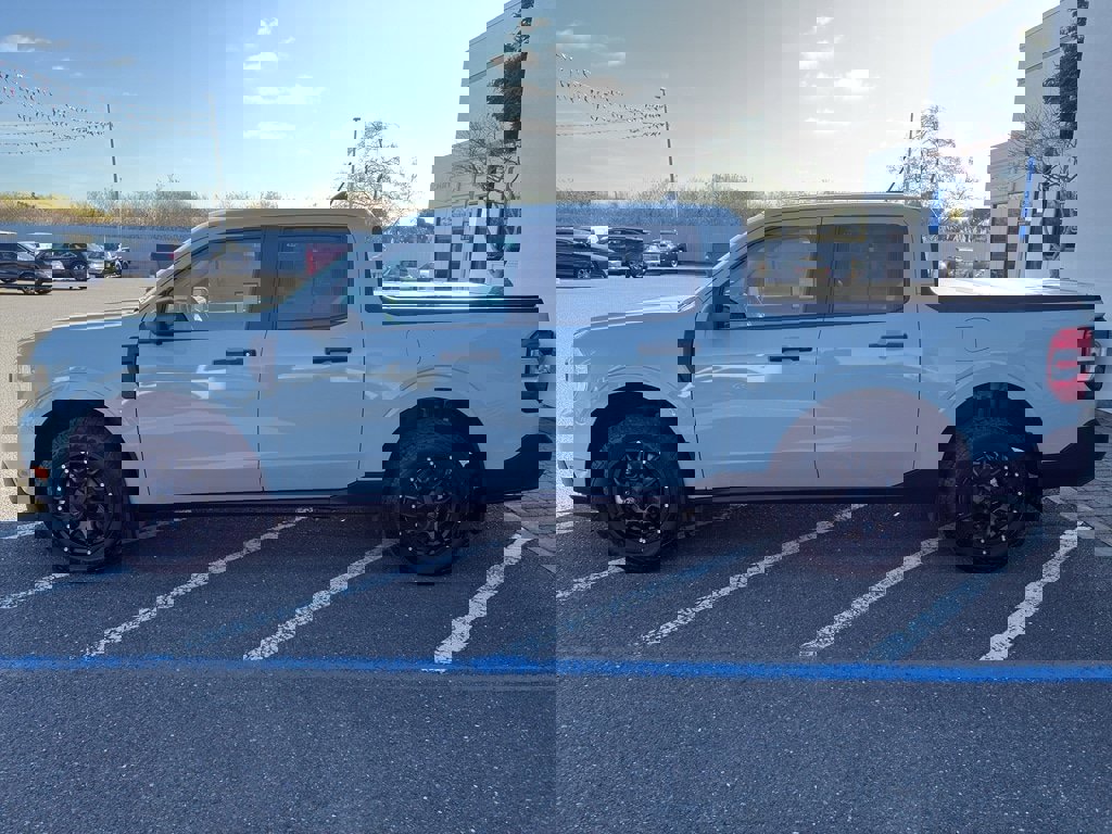 Used 2022 Ford Maverick XL w/ Equipment Group 100A Standard image 4