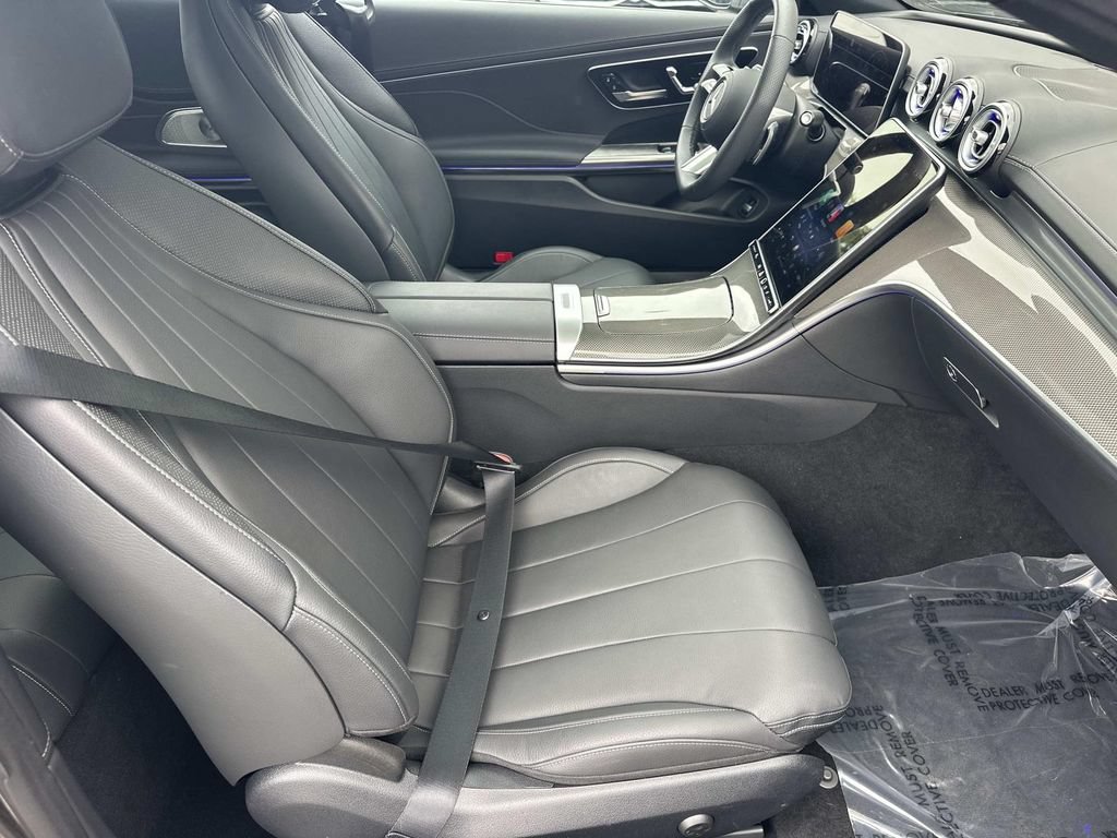 Used 2025 Mercedes-Benz CLE 300 4MATIC Coupe image 14