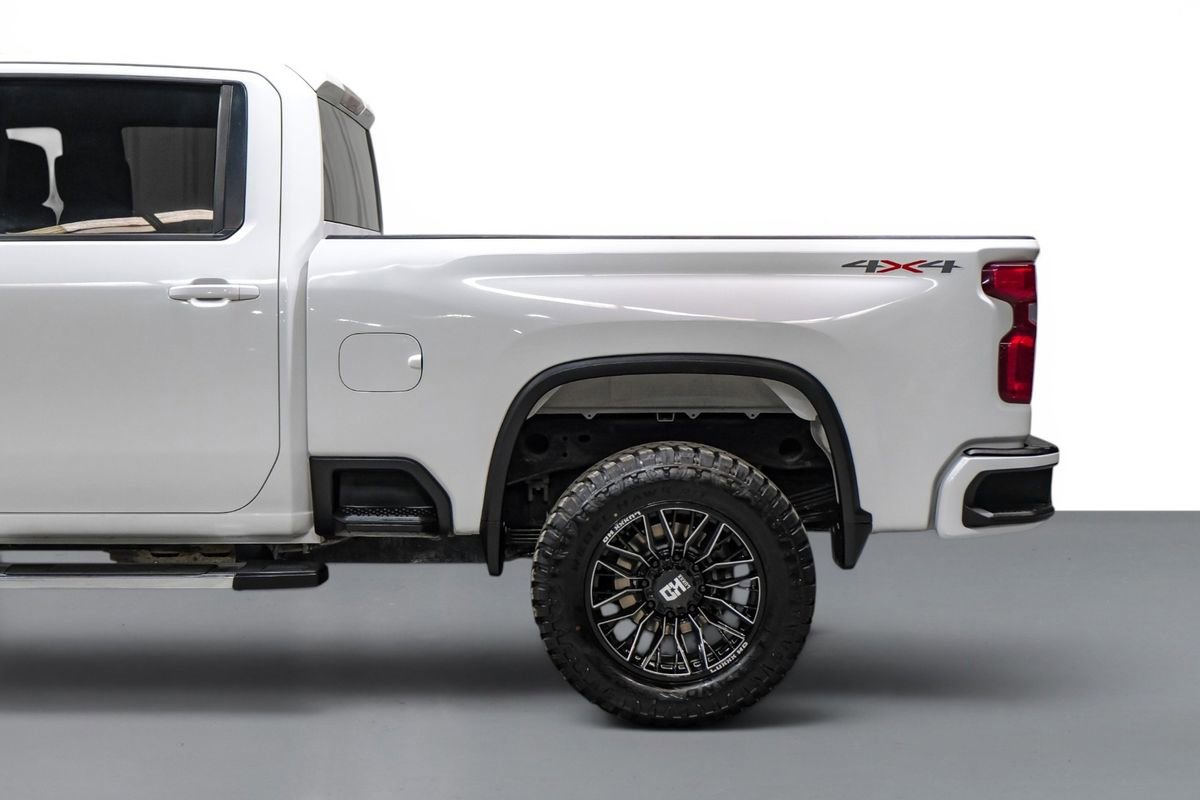Used 2022 Chevrolet Silverado 2500 LT AWD/4WD image 12