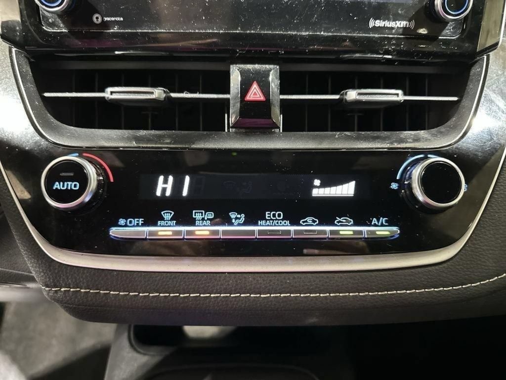 Used 2021 Toyota Corolla SE FWD image 17