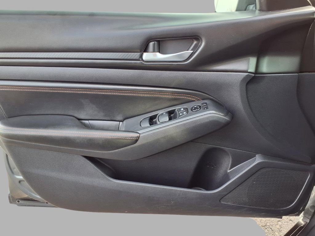 Used 2020 Nissan Altima 2.5 SR image 18