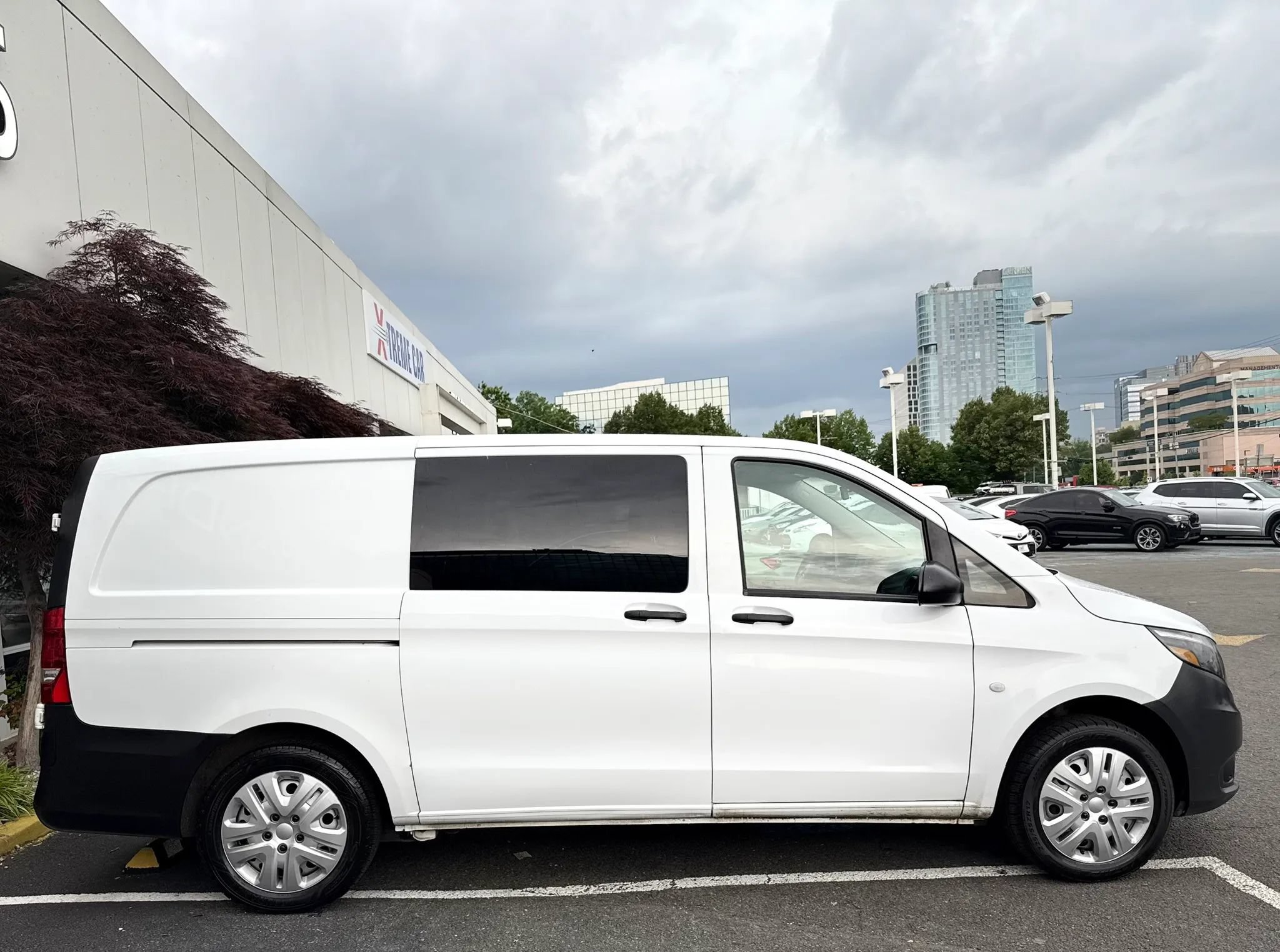 Used 2017 Mercedes-Benz Metris image 8