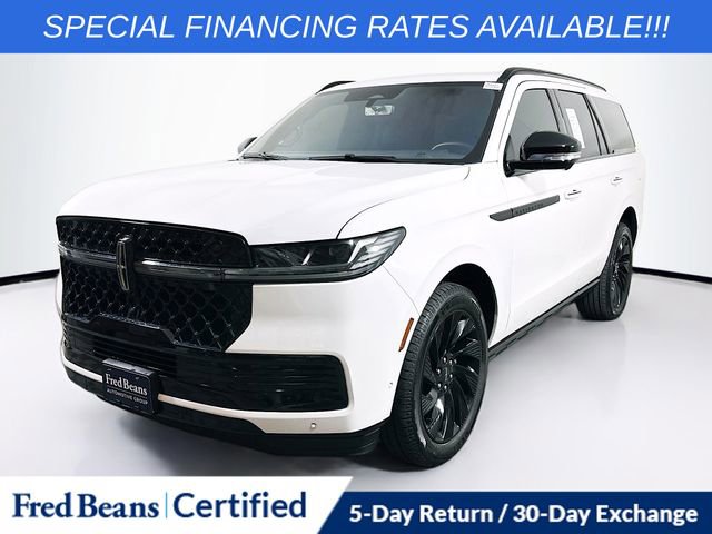 Certified 2025 Lincoln Navigator Reserve w/ Jet Appearance Package image 4