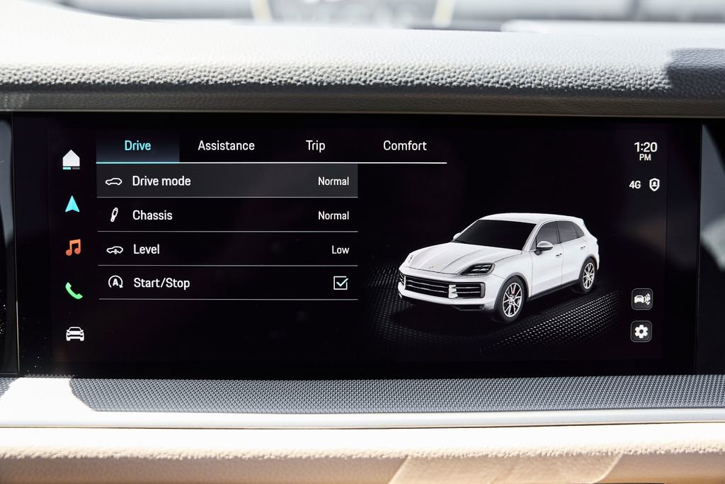 Used 2025 Porsche Cayenne image 69