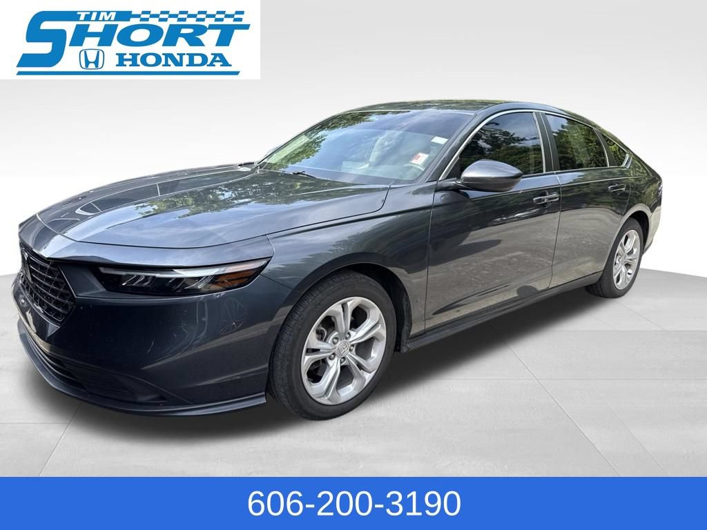 Used 2025 Honda Accord LX video 1