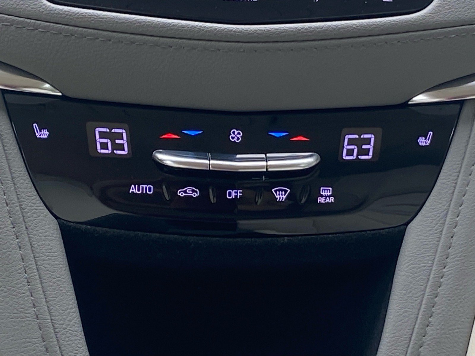 Used 2019 Cadillac XT5 Luxury FWD image 9