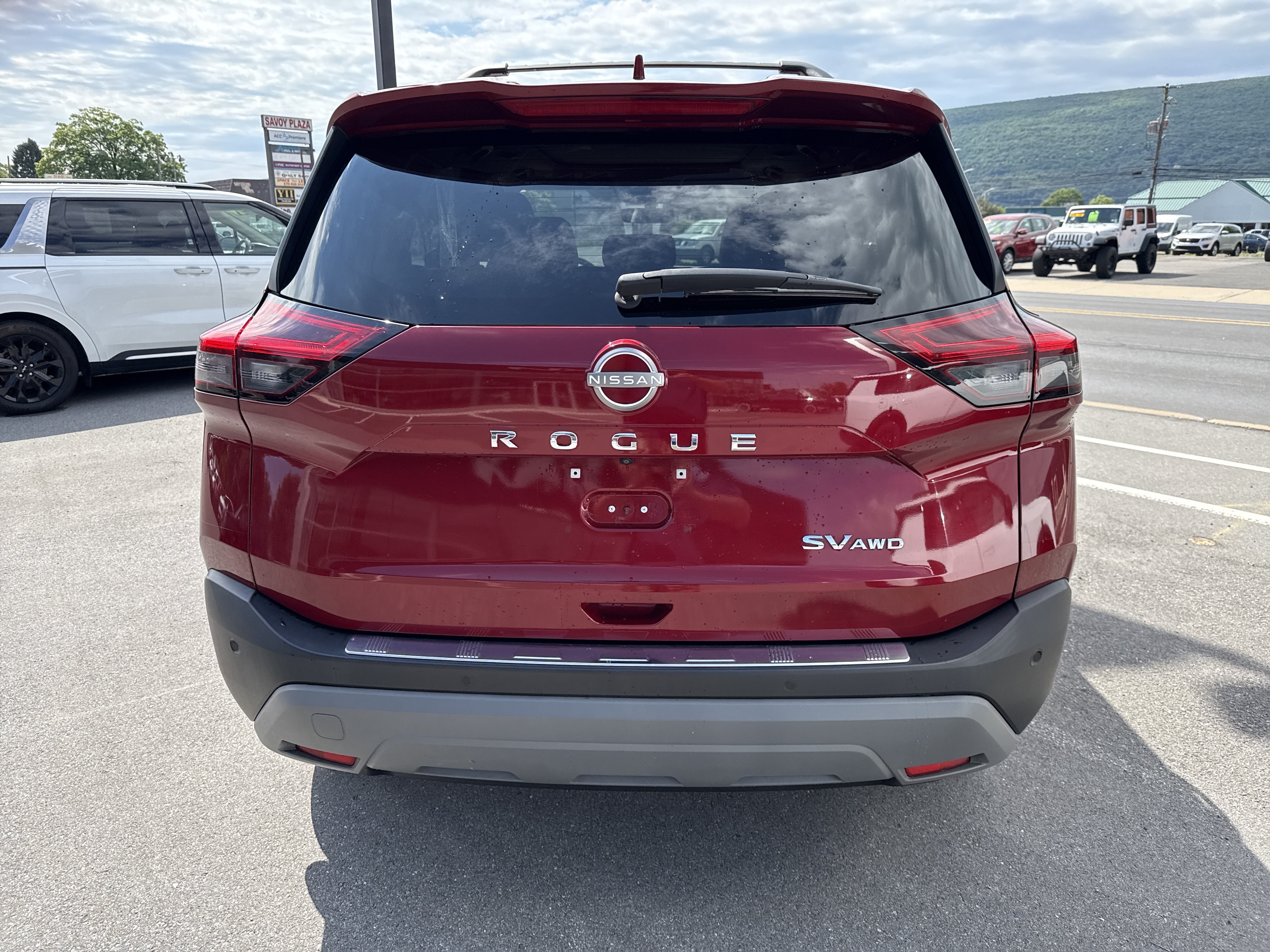 Used 2023 Nissan Rogue SV w/ SV Premium Package AWD/4WD video 4