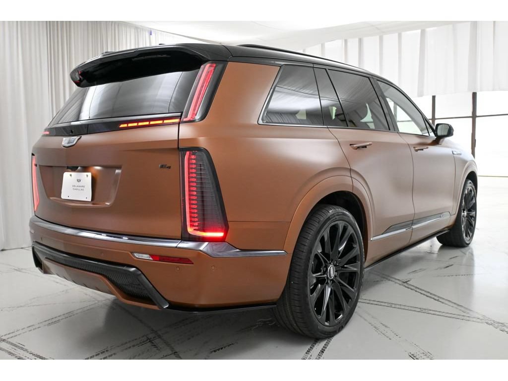 New 2027 Cadillac Vistiq Platinum AWD/4WD image 8